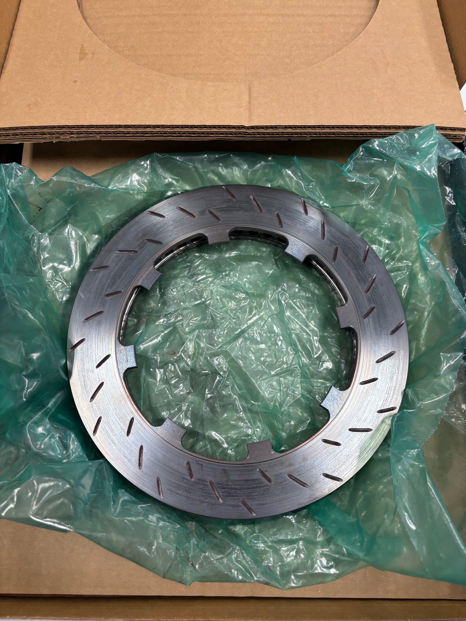 USED (NEW) PFC ROTOR, RIGHT, 11.75" X 1.25" V3 8 TAB WITH 40 MM ANNULUS RACE DISCS (Copy)